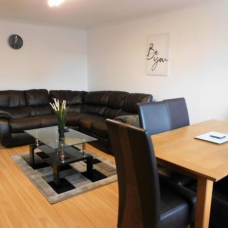 2 Bed Apt On Quiet Cul-De-Sac, Fab Location Paisley Eksteriør bilde
