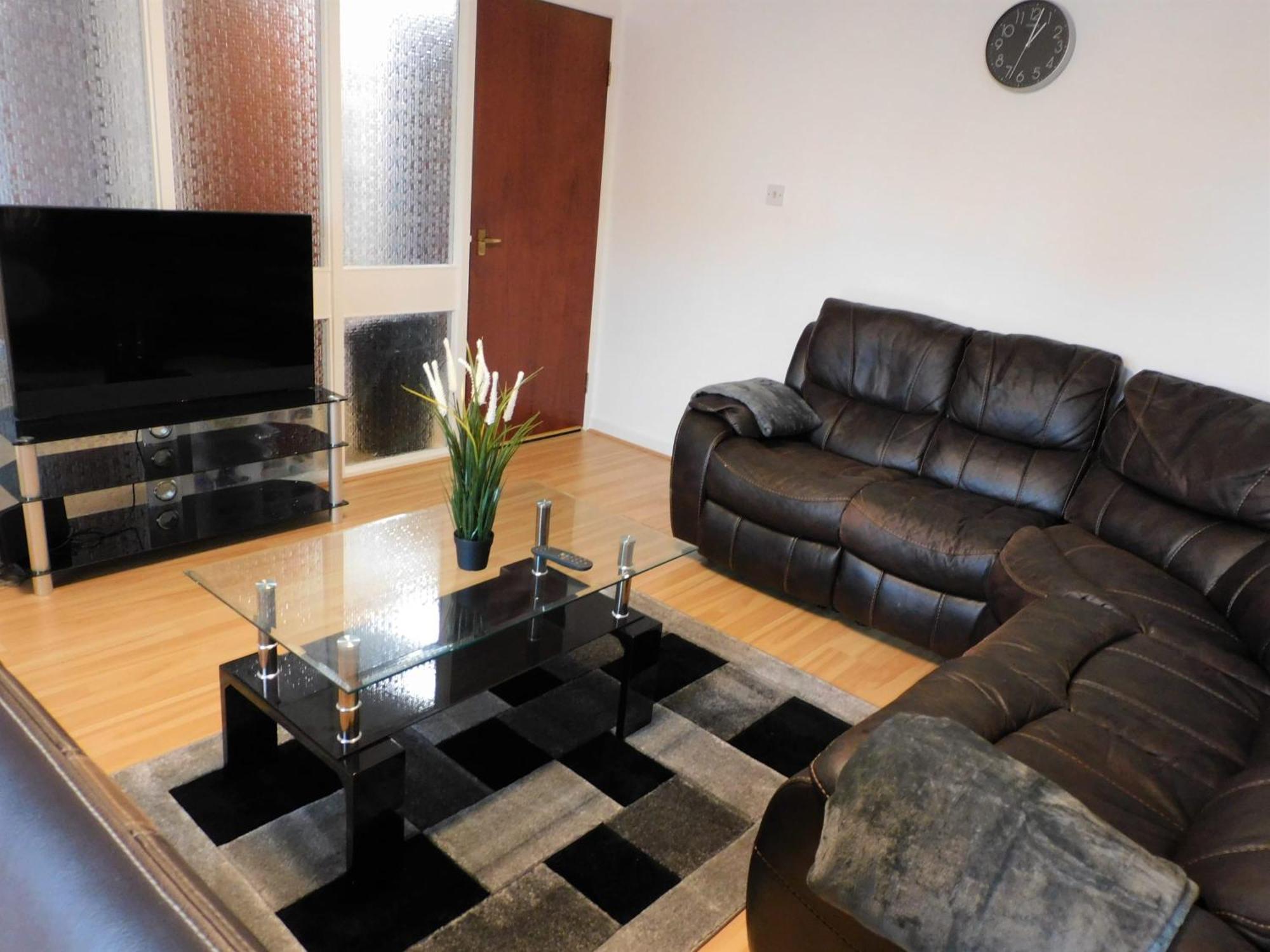 2 Bed Apt On Quiet Cul-De-Sac, Fab Location Paisley Eksteriør bilde